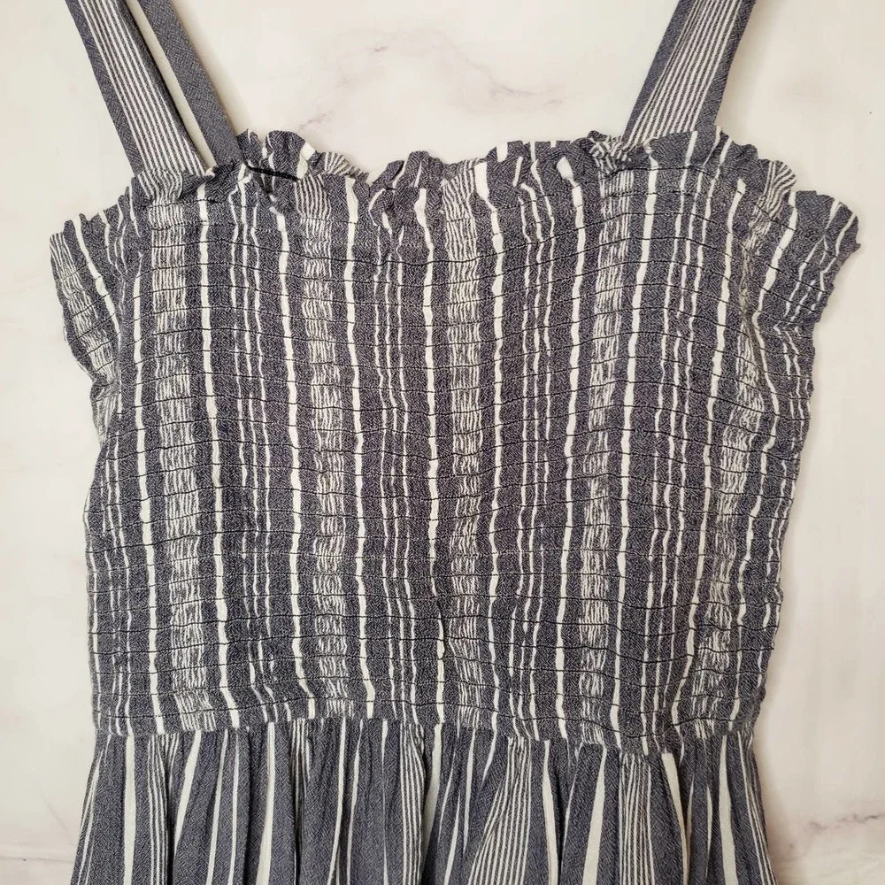LOFT blue white stripe smocked ruffle tank top M - Picture 2 of 8